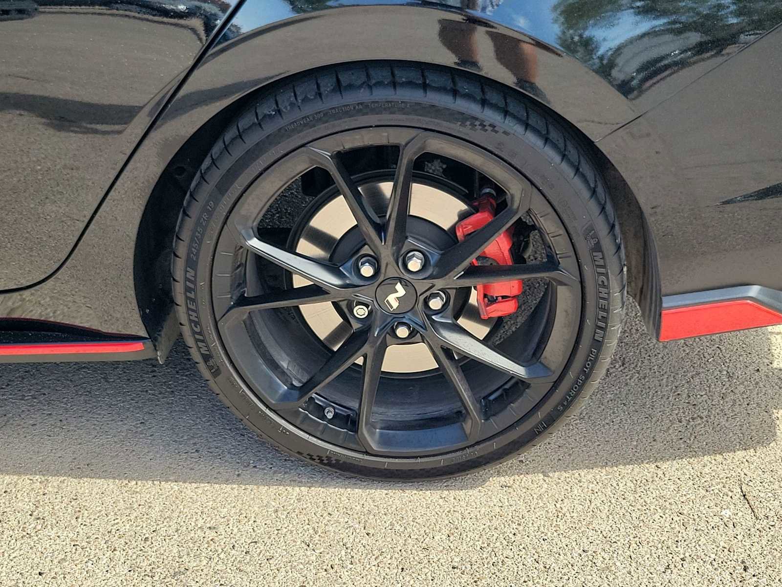 Used 2025 Hyundai Elantra N FWD image 12