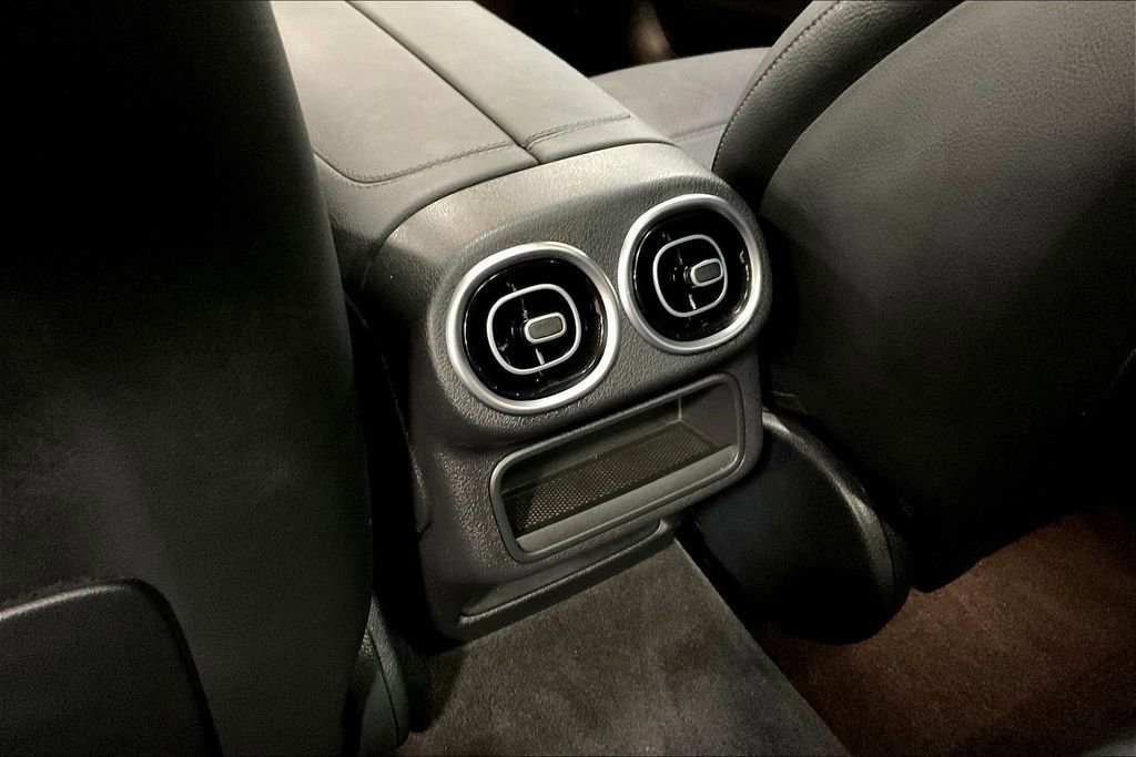 Used 2025 Mercedes-Benz GLC 300 4MATIC image 10