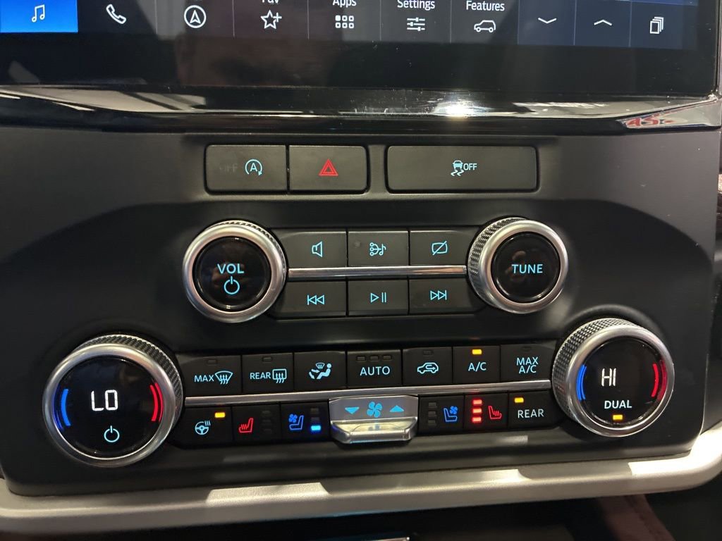 Used 2024 Ford Expedition Limited image 30