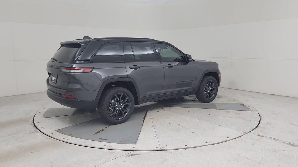 New 2025 Jeep Grand Cherokee Limited image 15