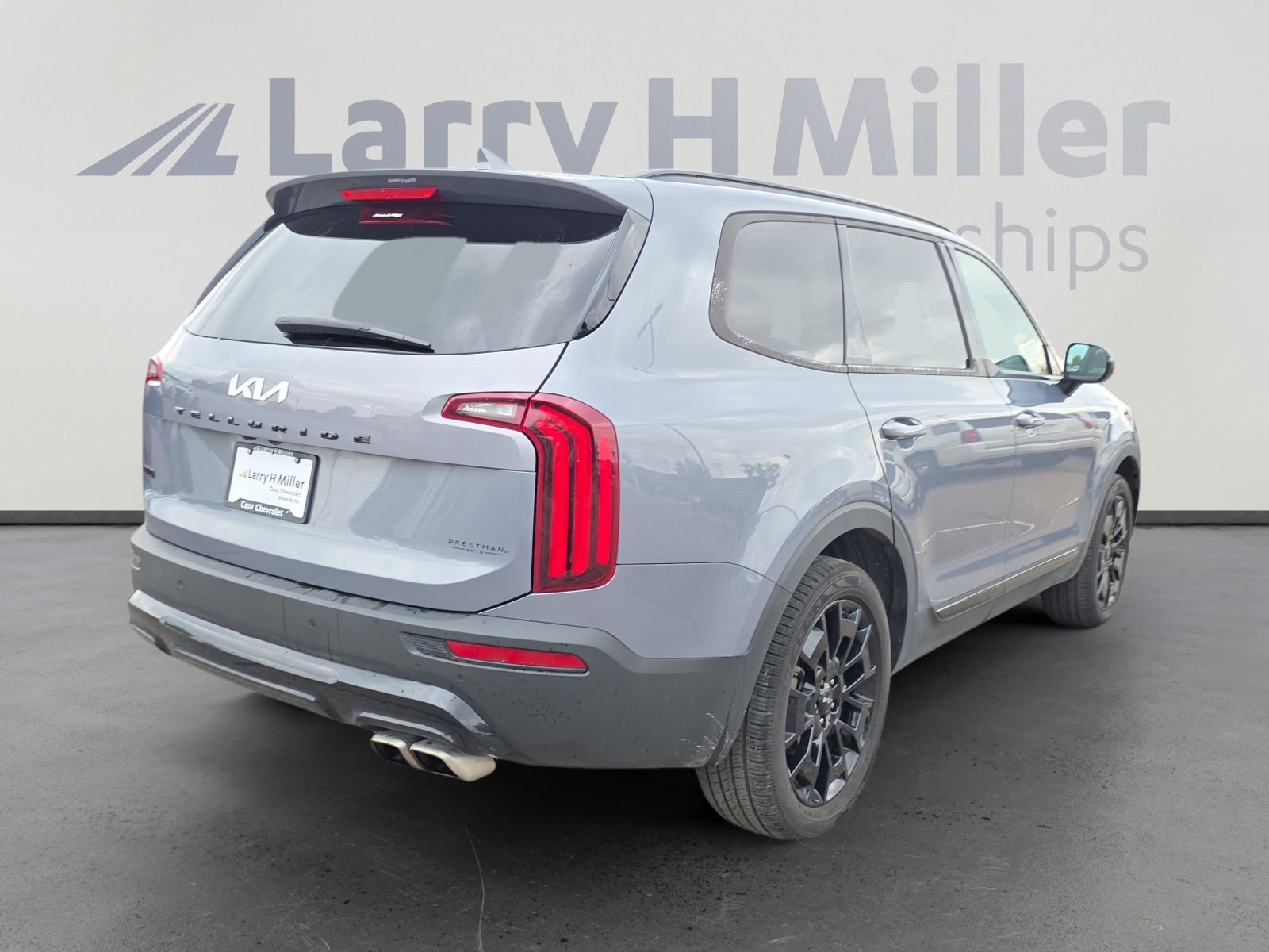 Used 2022 Kia Telluride SX w/ SX Prestige Package image 5