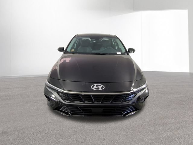 New 2026 Hyundai Elantra Limited FWD image 15