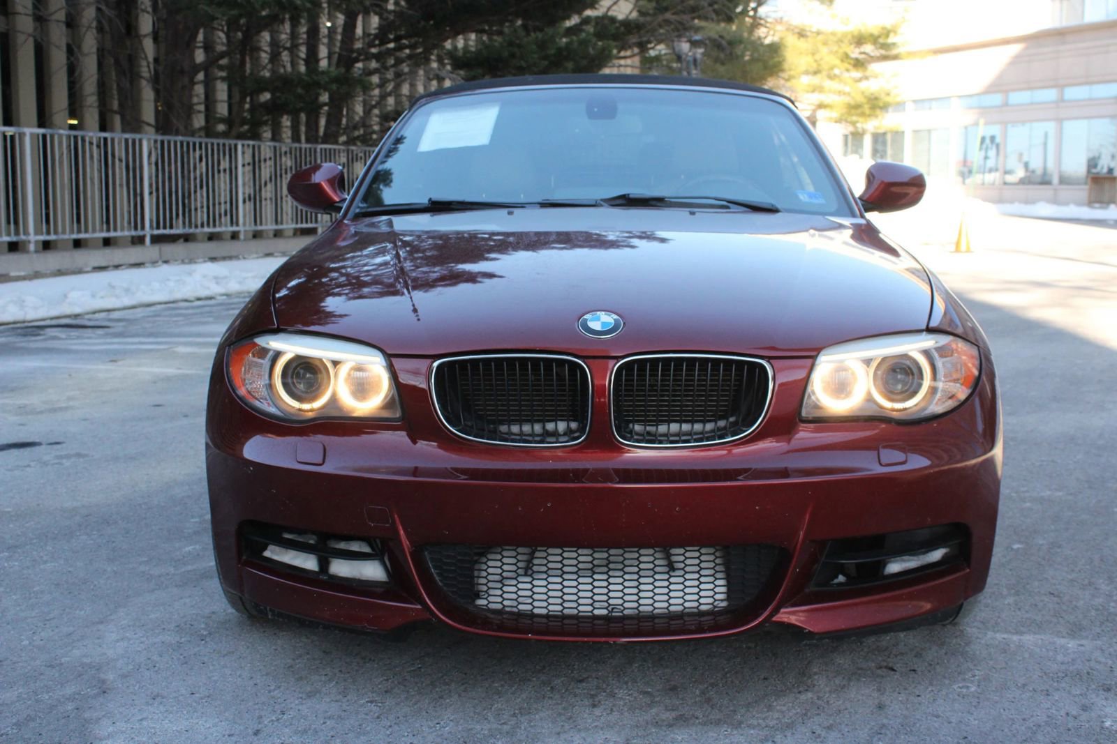 Used 2012 BMW 135i Convertible RWD image 3