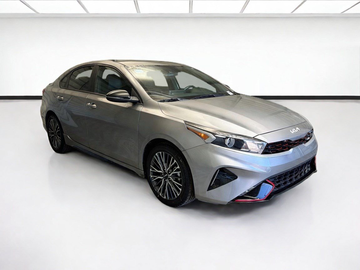 Used 2023 Kia Forte GT-Line FWD image 3