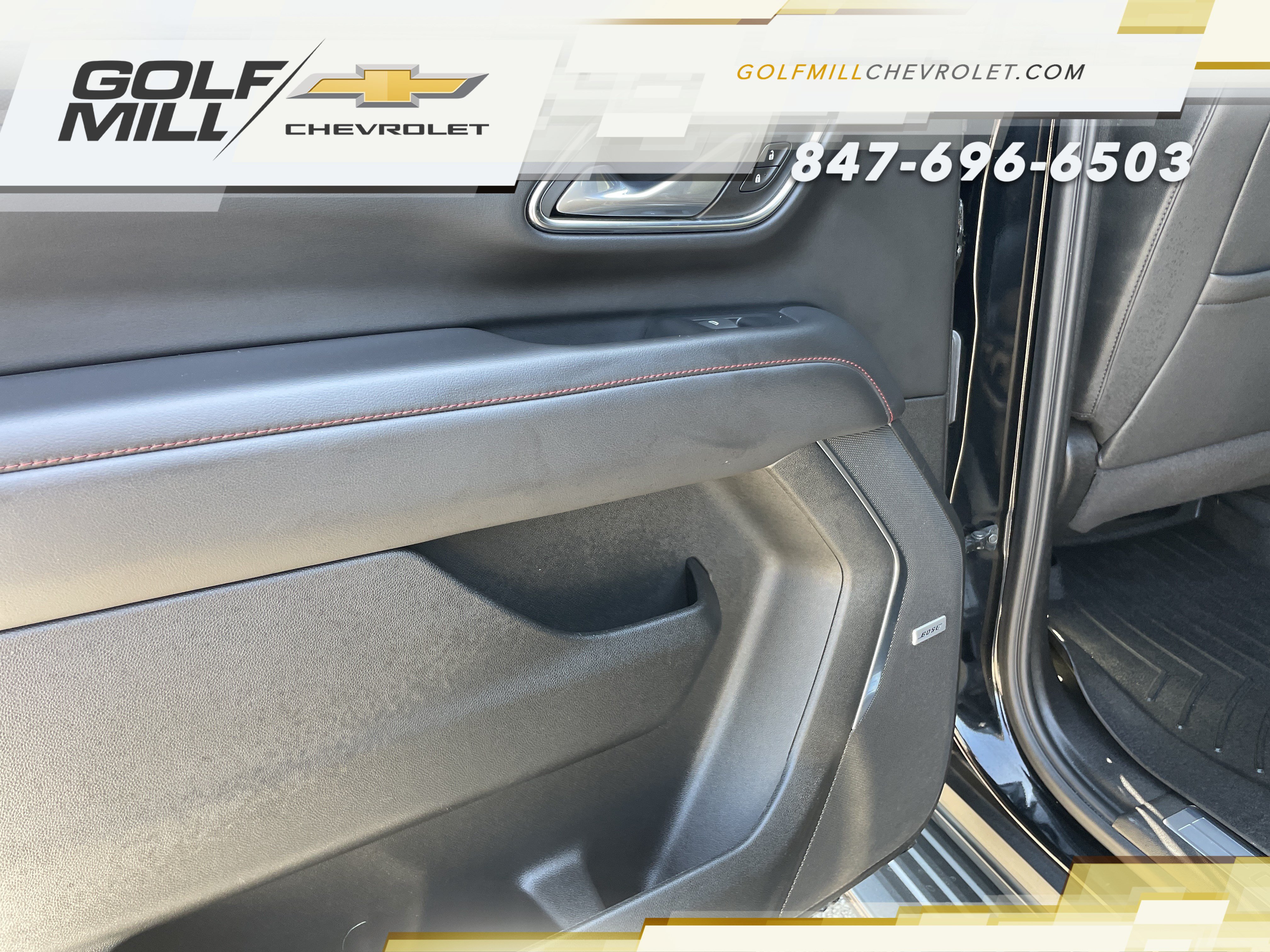 Used 2024 Chevrolet Suburban RST w/ Luxury Package AWD/4WD image 24