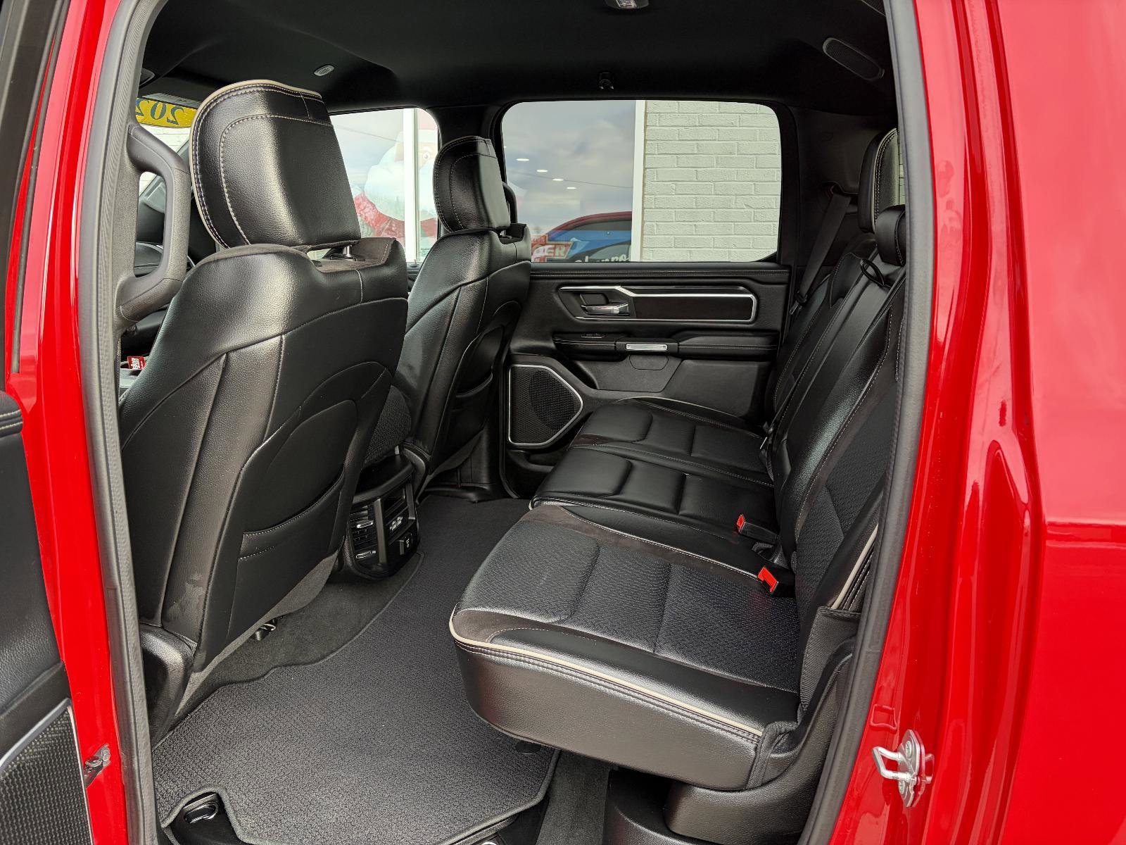 Used 2023 RAM 1500 Laramie image 24