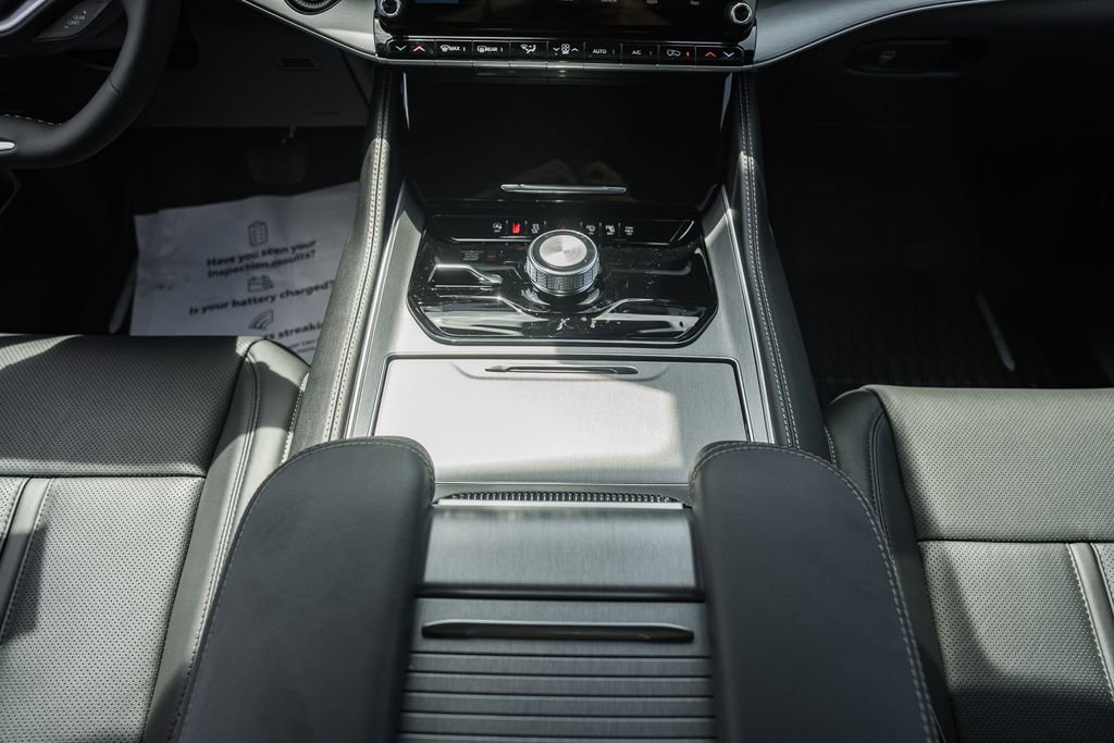 New 2026 Jeep Grand Wagoneer 4WD image 31