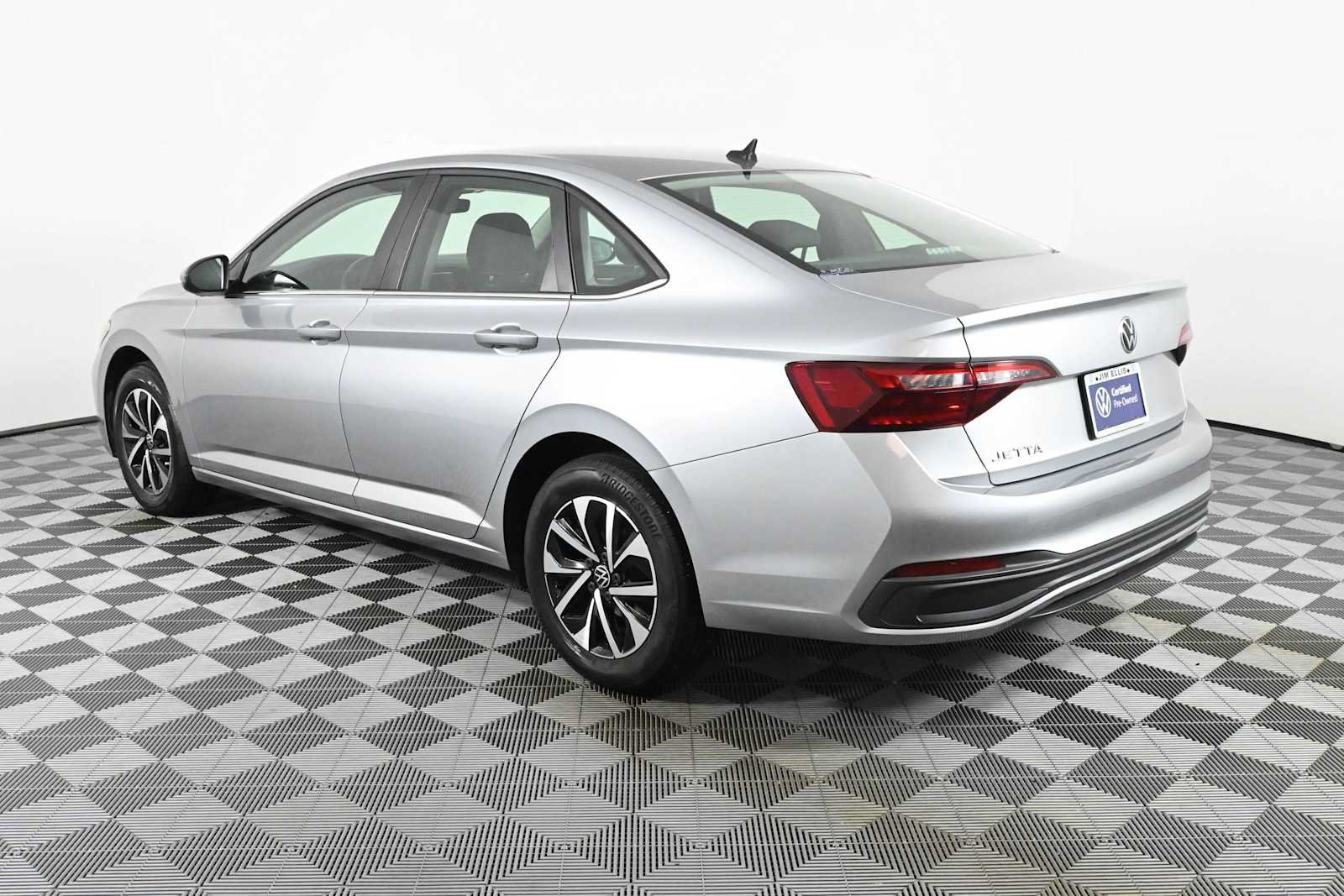 Certified 2022 Volkswagen Jetta S FWD image 5