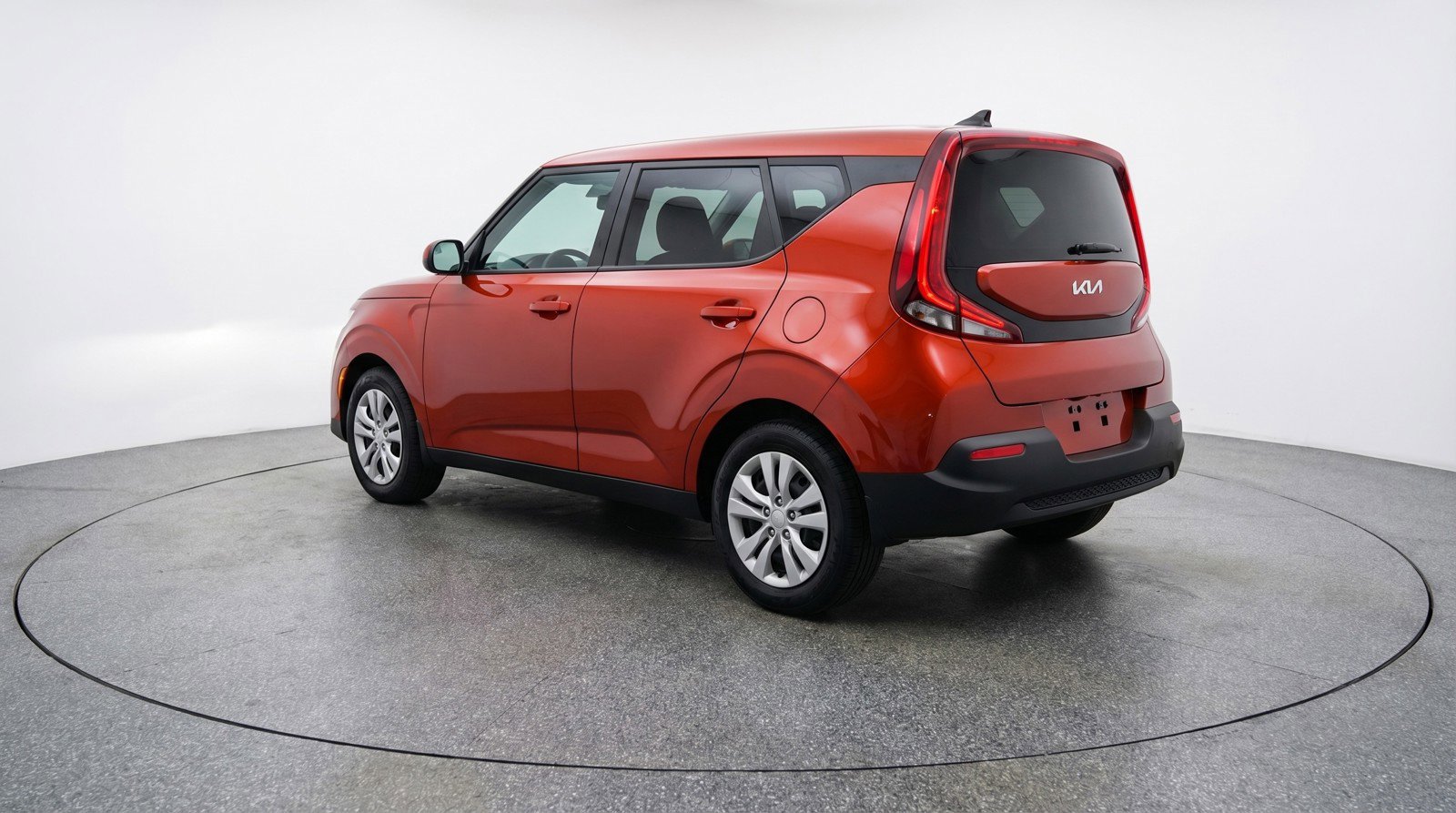 Used 2025 Kia Soul LX image 6