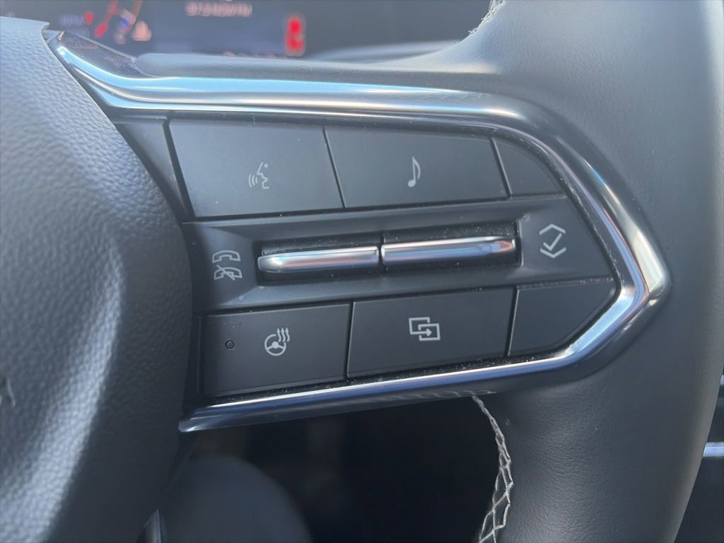 Used 2026 Chevrolet Traverse LT AWD/4WD image 19