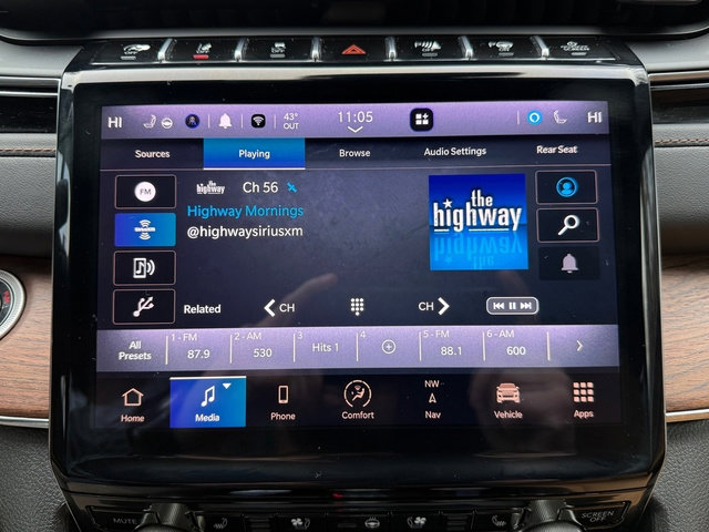 Used 2023 Jeep Grand Cherokee L Summit w/ Advanced Protech Group IV image 35