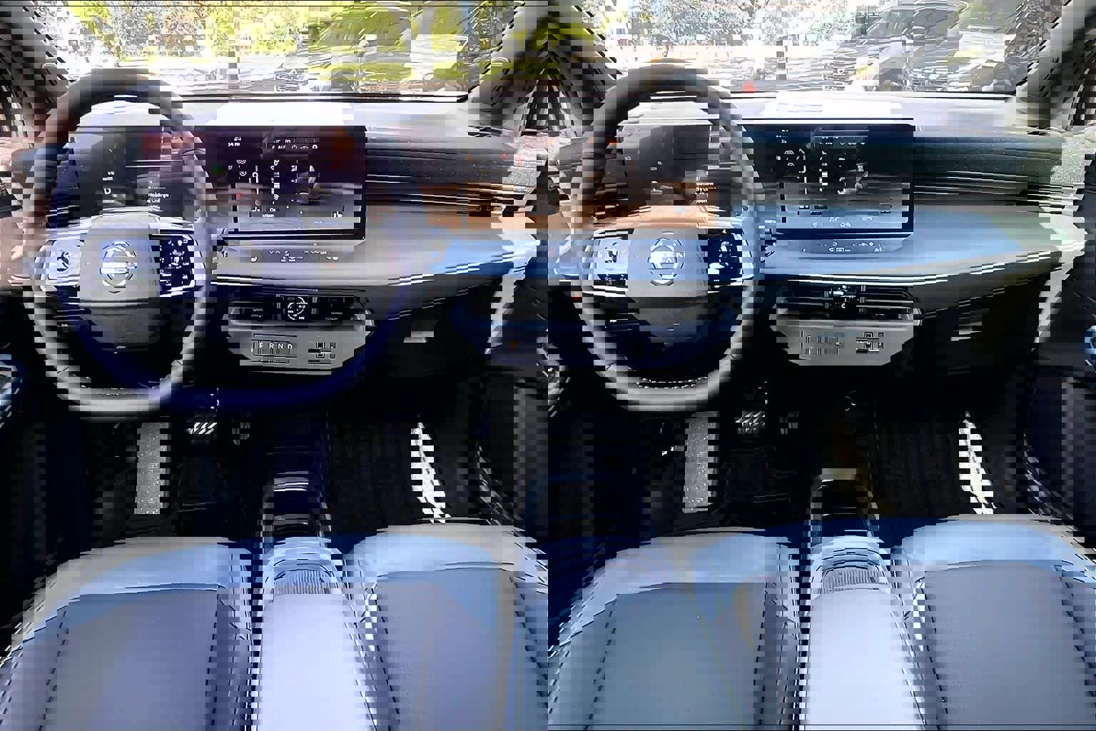 New 2026 Nissan Leaf SV+ w/ Floor Mat Package (SV+) image 5