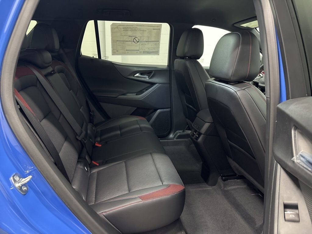 New 2026 Chevrolet Equinox RS w/ Convenience Package III AWD/4WD image 29