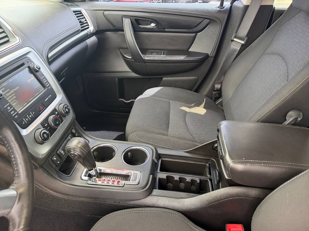 Used 2015 GMC Acadia SLE FWD image 12