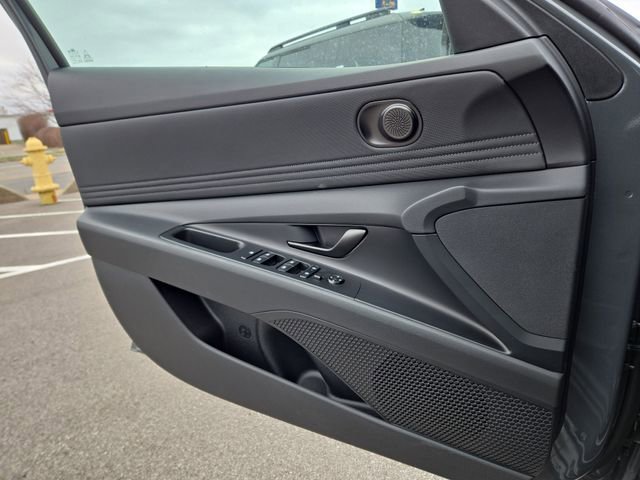 New 2026 Hyundai Elantra Sport FWD image 23