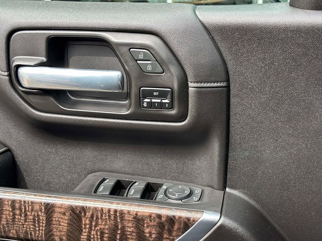 Used 2021 GMC Sierra 1500 Denali w/ Denali Ultimate Package image 16