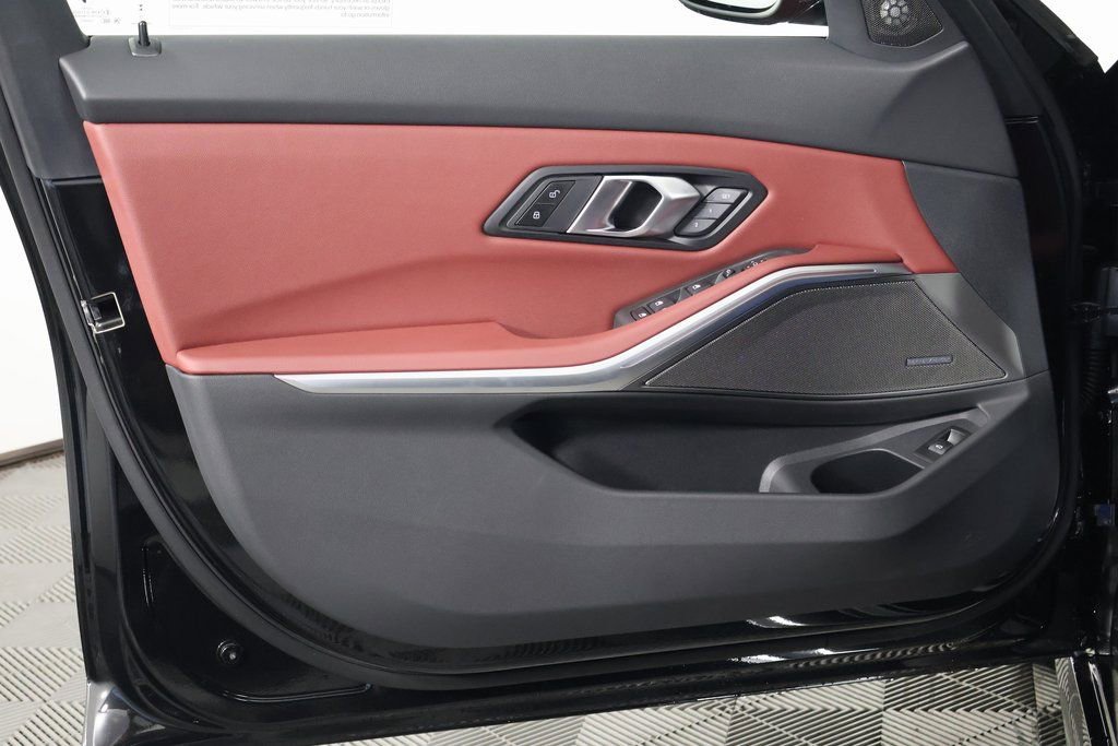 New 2026 BMW 330i Sedan w/ M Sport Package image 7