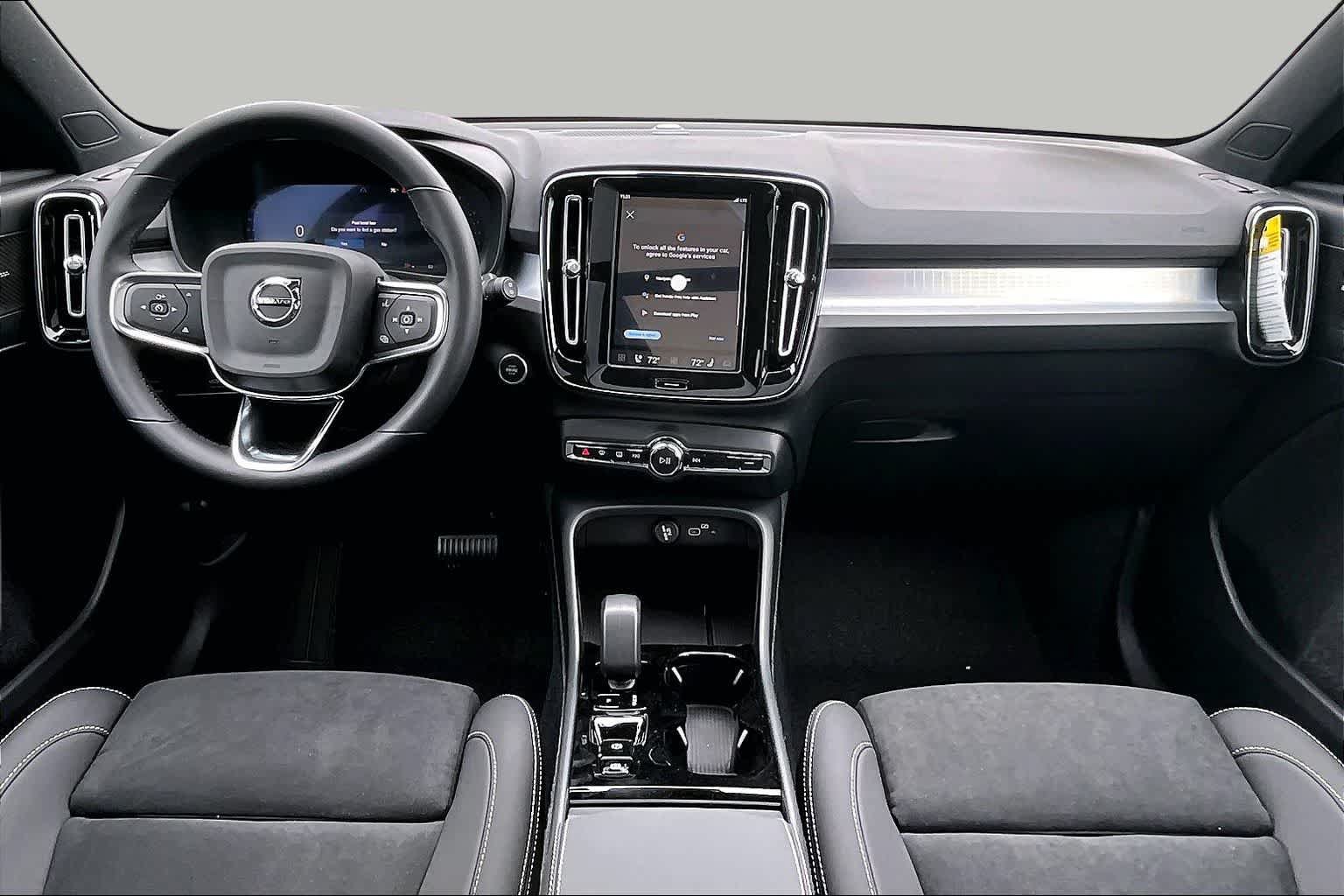 New 2026 Volvo XC40 B5 Ultra w/ Protection Package Premier AWD/4WD image 7