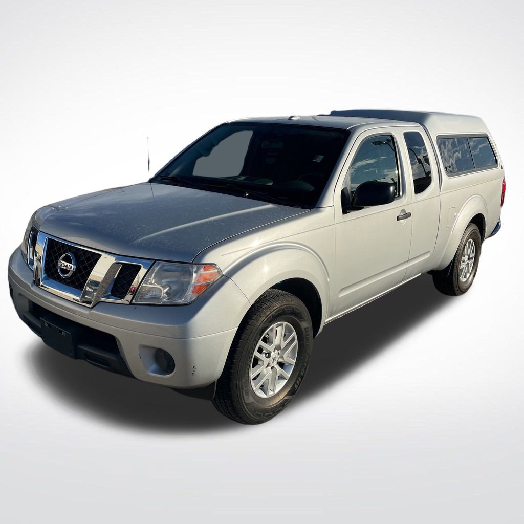 Used 2017 Nissan Frontier SV image 1