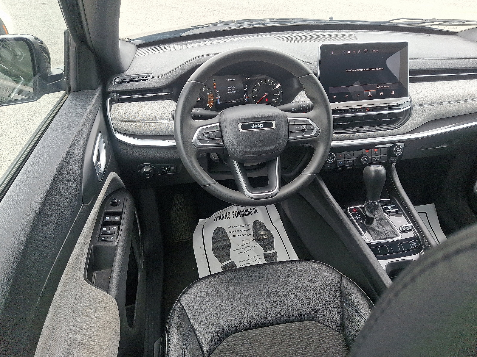 Used 2024 Jeep Compass Latitude AWD/4WD image 11