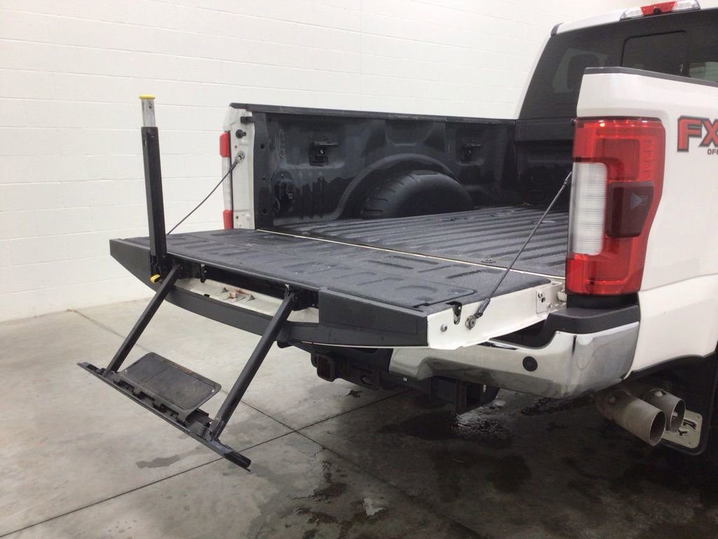 Used 2018 Ford F250 Lariat w/ Lariat Ultimate Package image 24