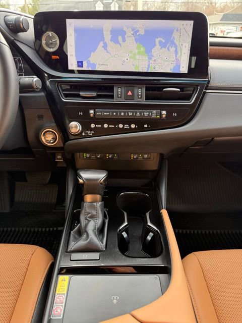 Used 2024 Lexus ES 350 w/ Premium Package image 29