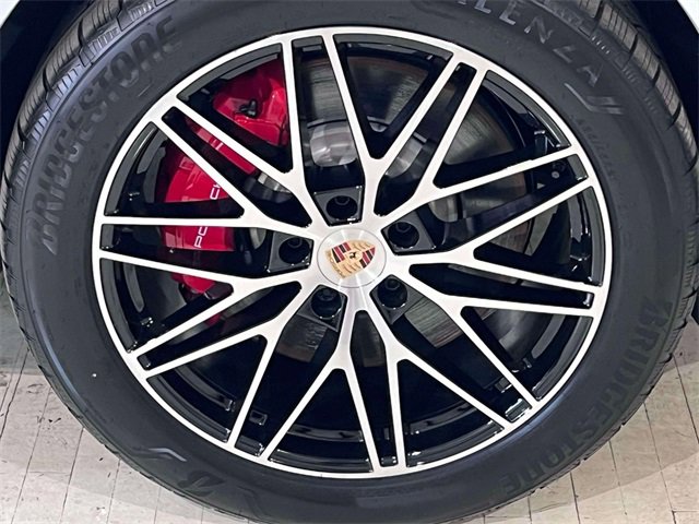 New 2025 Porsche Cayenne S image 16