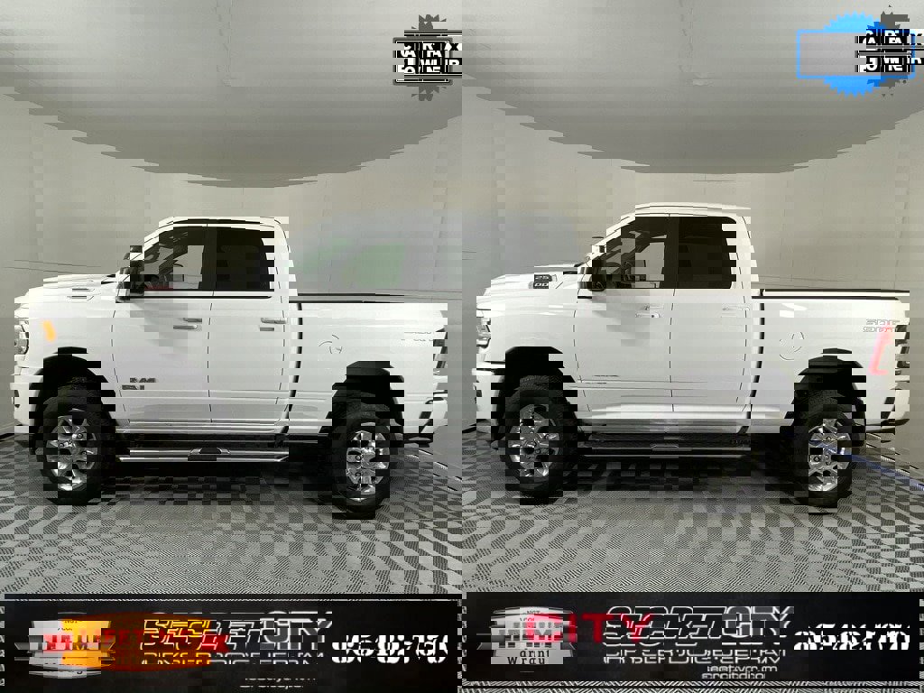 Used 2024 RAM 2500 Big Horn w/ Sport Appearance Package image 4
