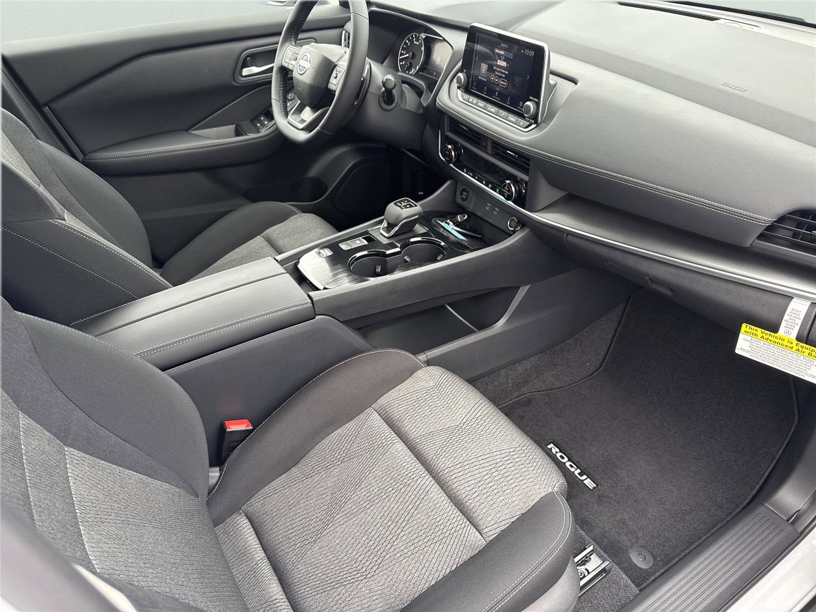 New 2026 Nissan Rogue SV w/ Cold Weather Package FWD image 33