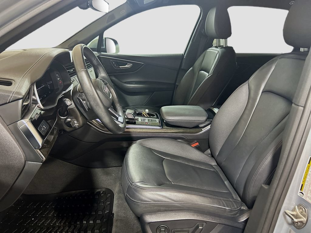 Used 2023 Audi Q7 2.0T Premium Plus w/ Premium Plus Package AWD/4WD image 19