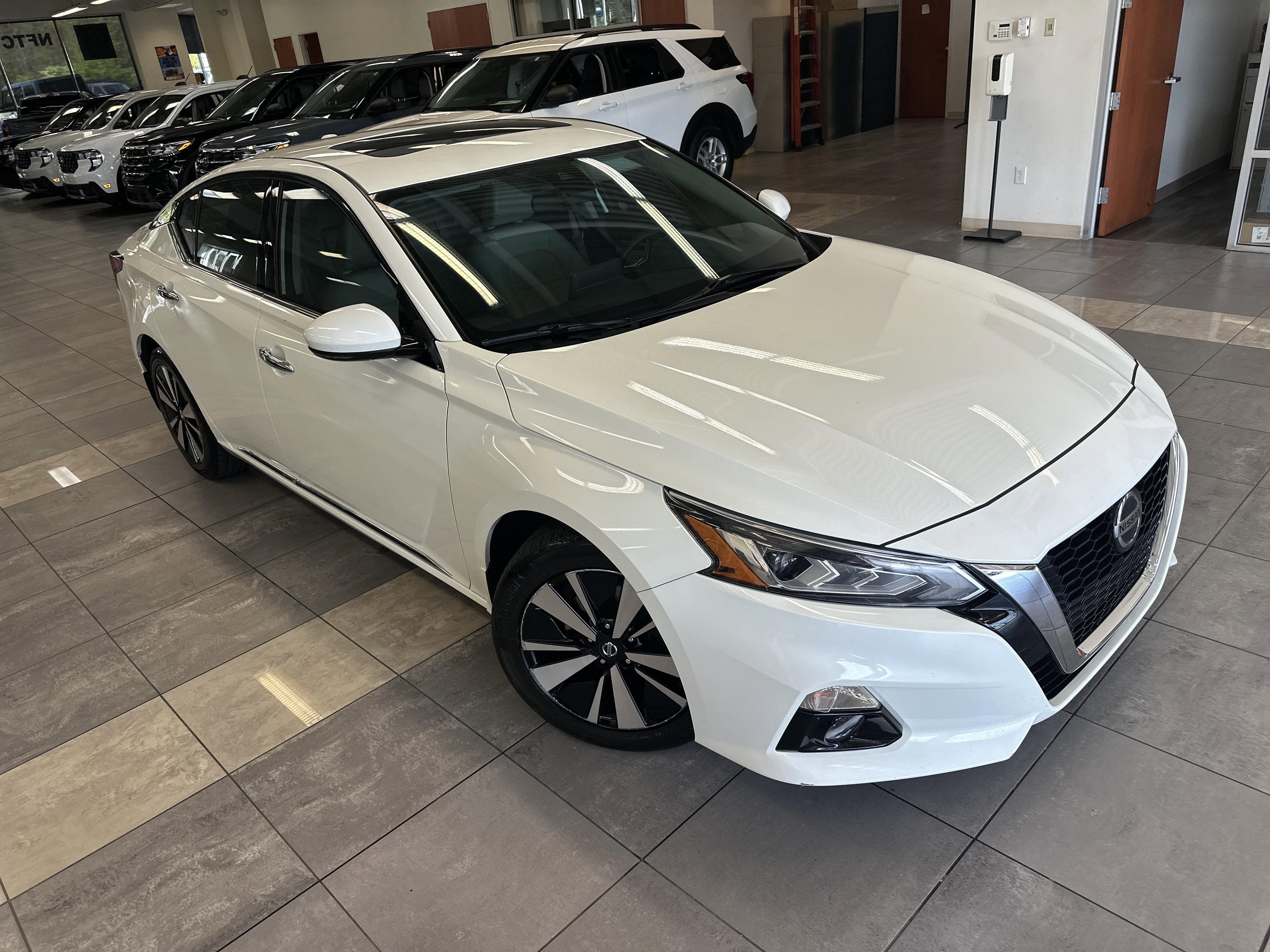 Used 2021 Nissan Altima 2.5 SL image 11