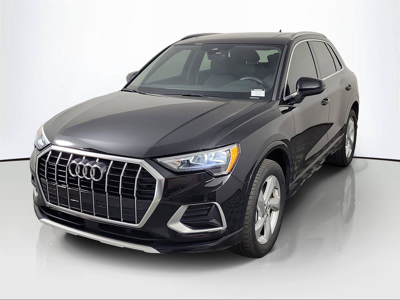 Used 2021 Audi Q3 2.0T Premium AWD/4WD image 3