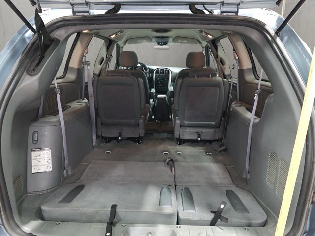 Used 2005 Chrysler Town & Country Touring image 25