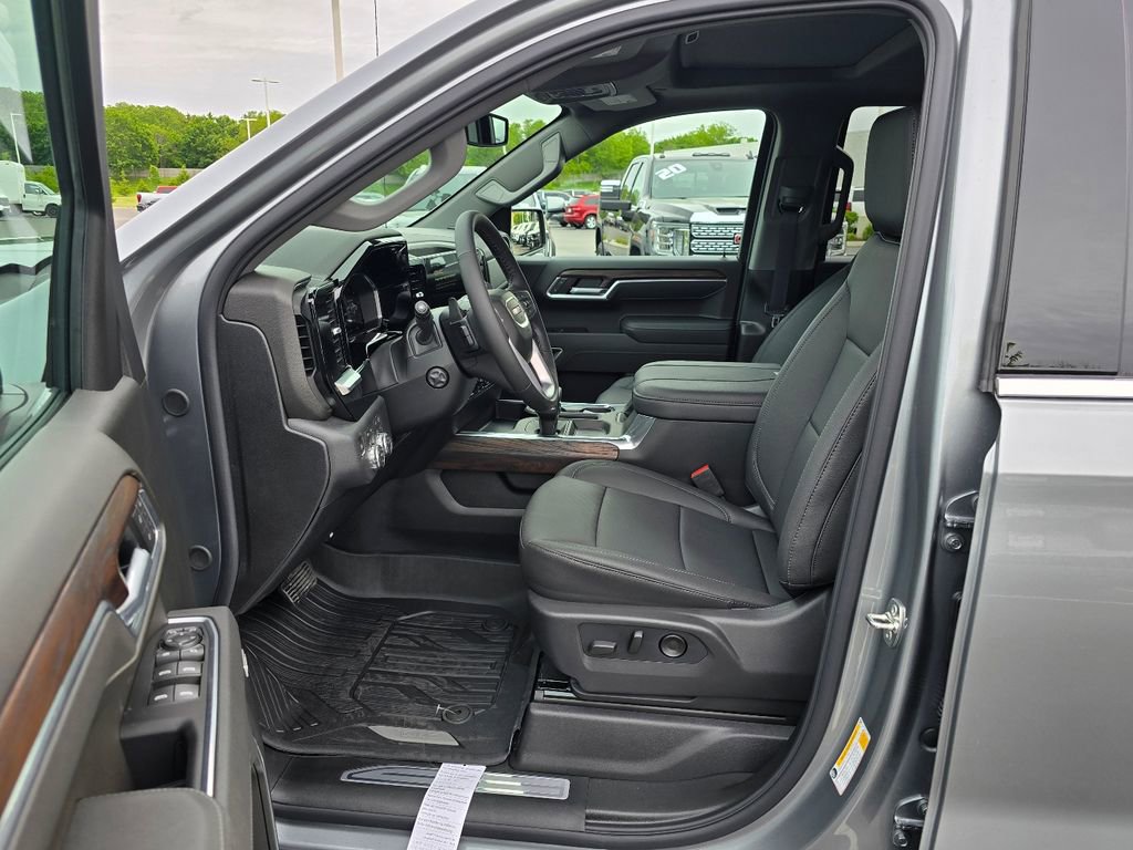 New 2026 GMC Sierra 1500 SLT w/ SLT Premium Package AWD/4WD image 16