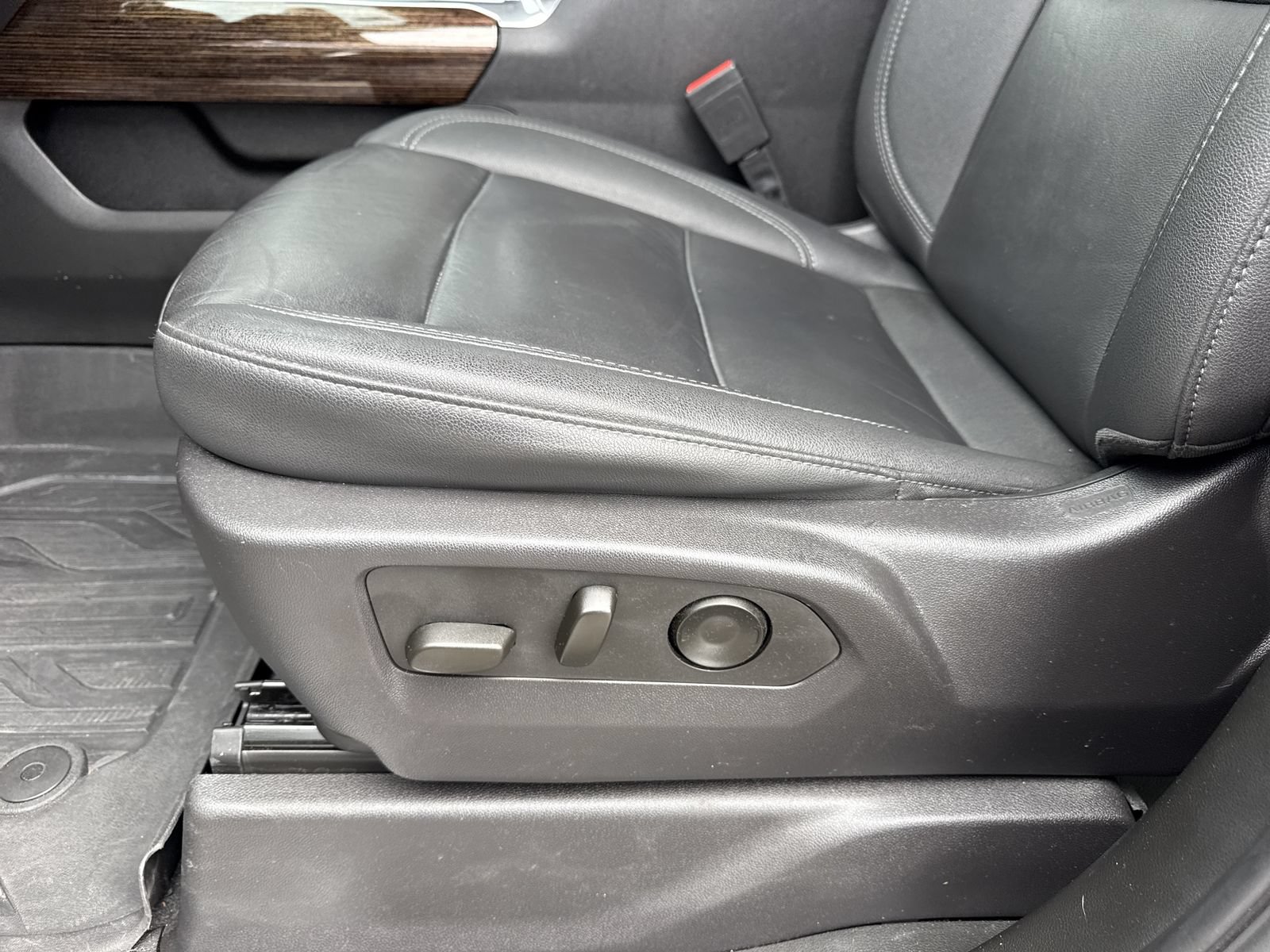 Used 2024 GMC Sierra 1500 Elevation w/ Elevation Premium Package AWD/4WD image 18