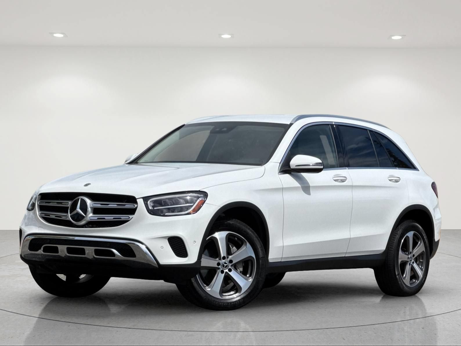 Certified 2022 Mercedes-Benz GLC 300 4MATIC image 2