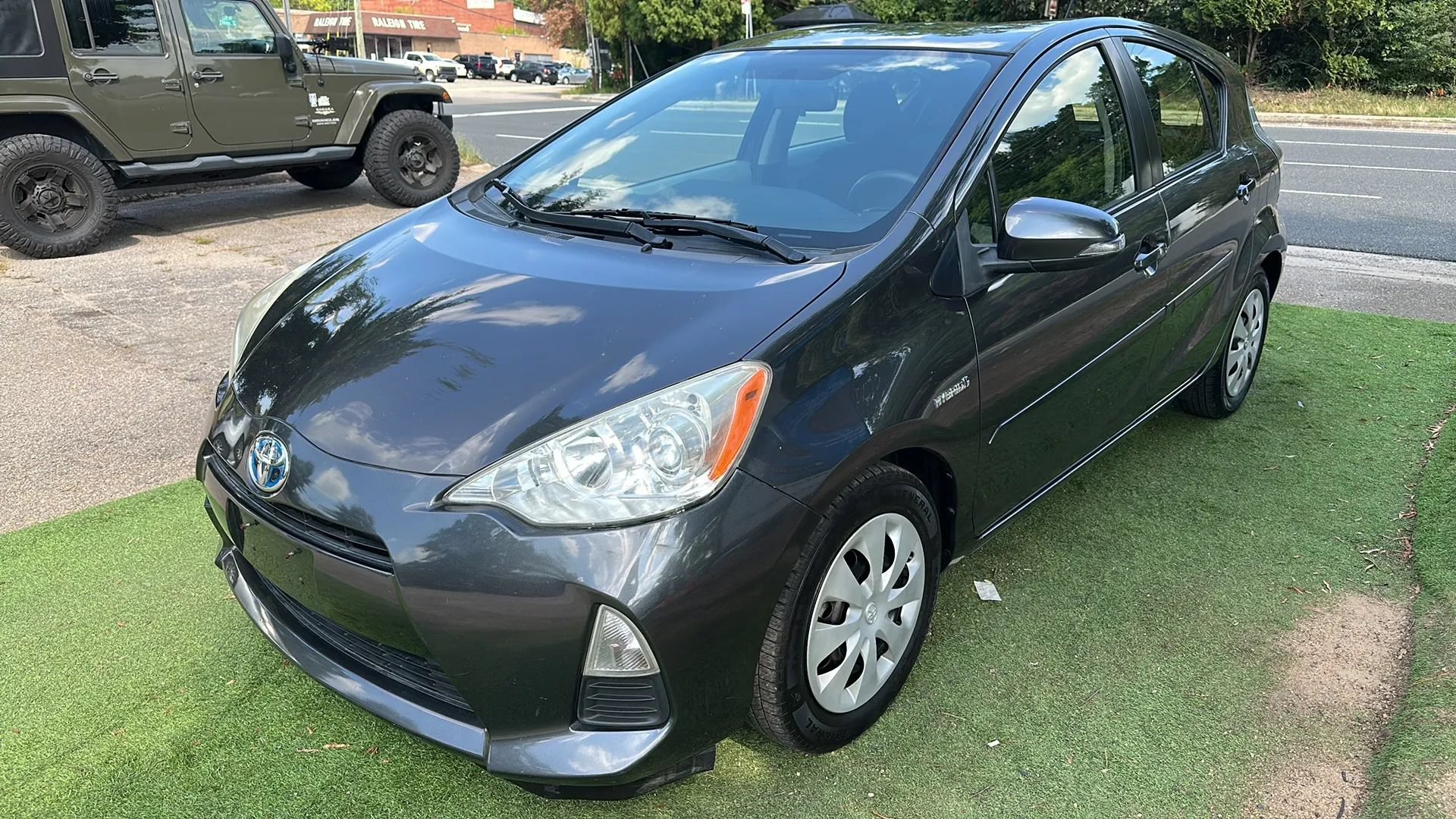 Used 2013 Toyota Prius C Two FWD image 3
