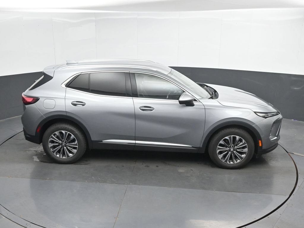 Used 2024 Buick Envision Preferred AWD/4WD image 32
