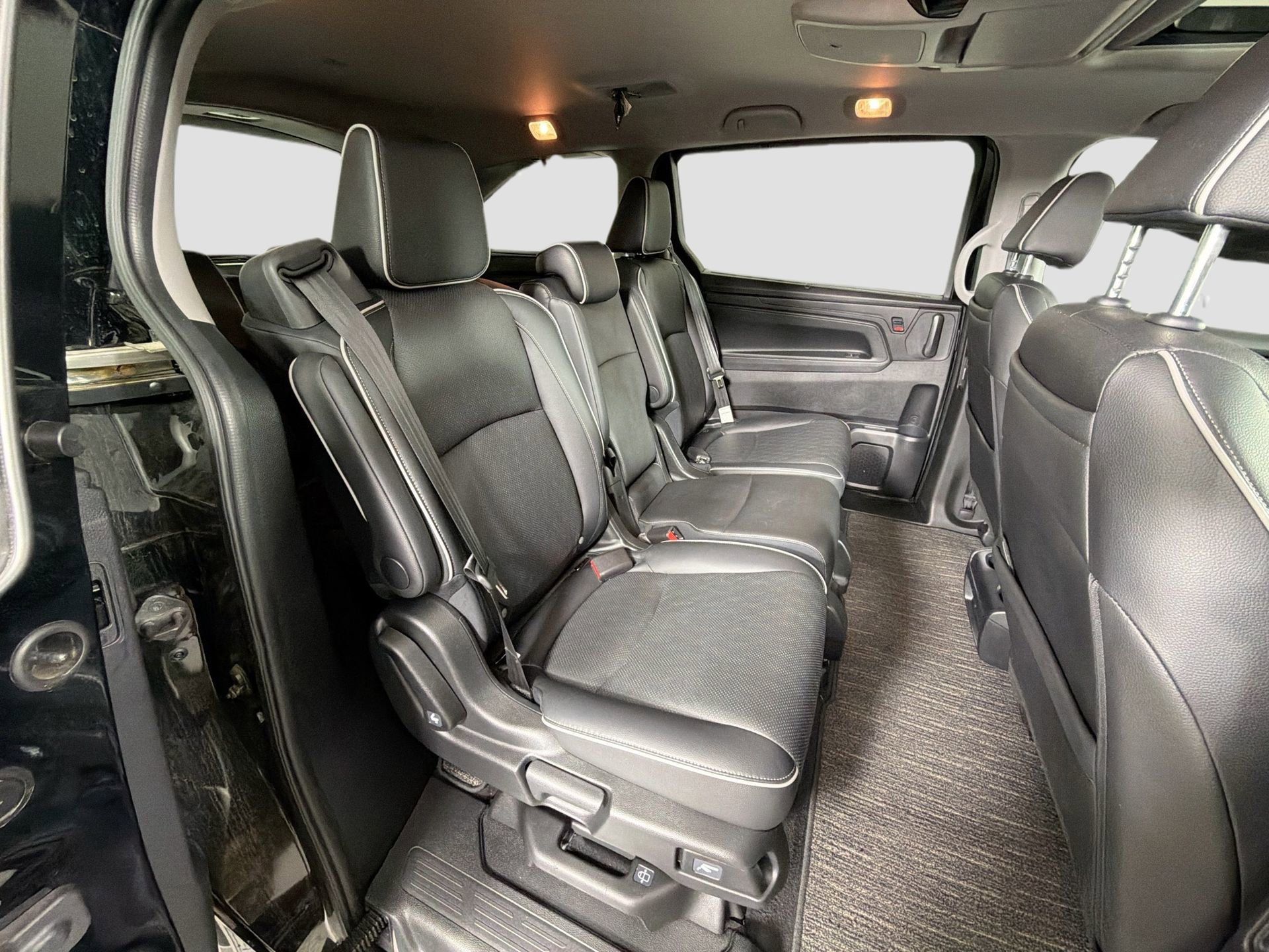 Used 2024 Honda Odyssey Elite image 30