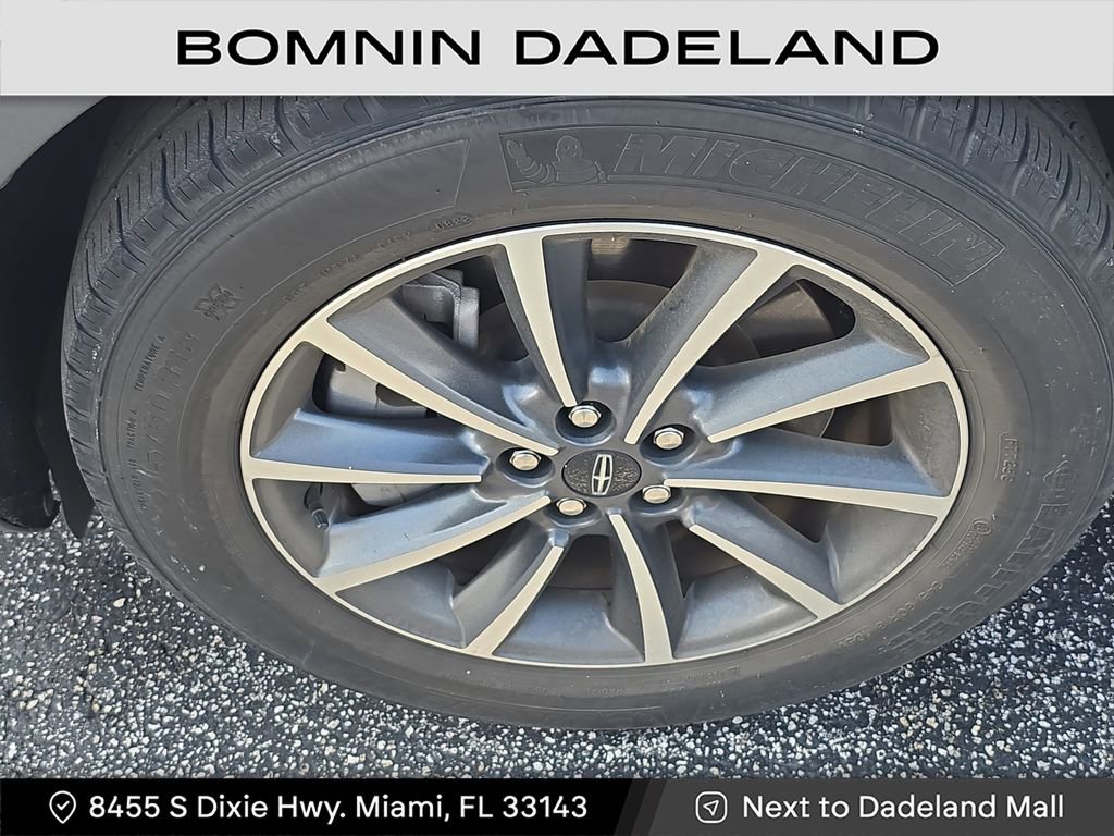 Used 2022 Lincoln Nautilus FWD image 9