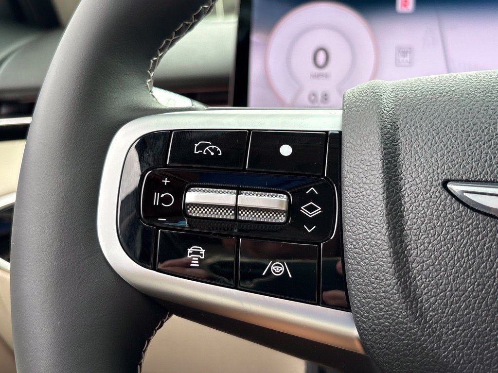 New 2027 Genesis GV70 2.5T Advanced AWD/4WD image 18