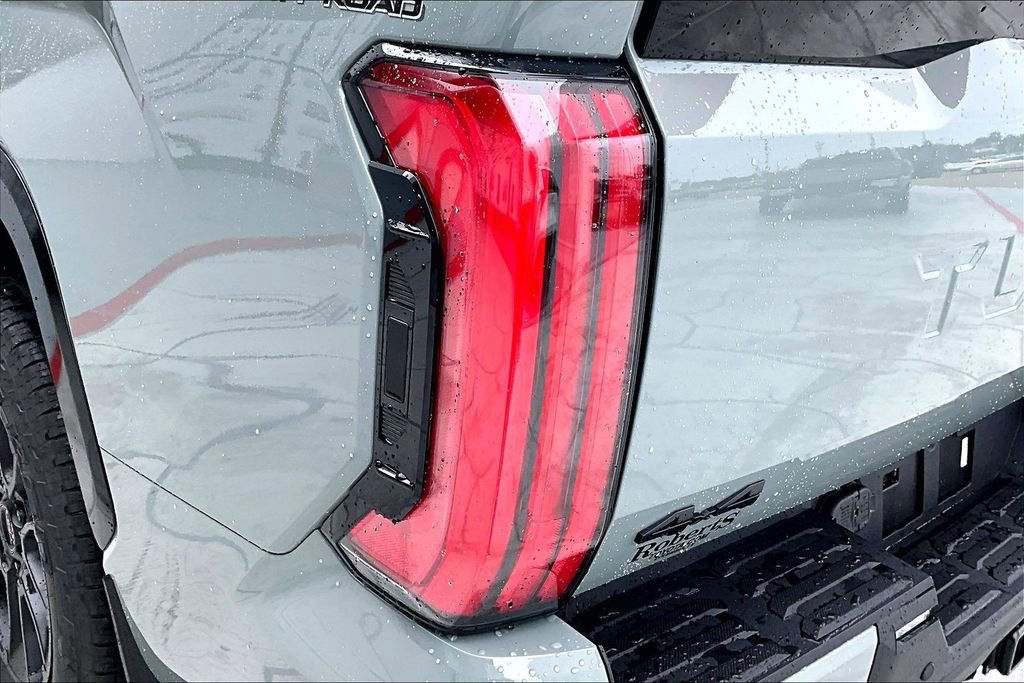 New 2026 Toyota Tundra Platinum w/ TRD Off-Road Package AWD/4WD image 20
