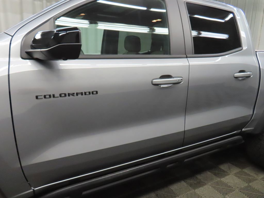 Used 2026 Chevrolet Colorado ZR2 w/ Technology Package AWD/4WD image 48