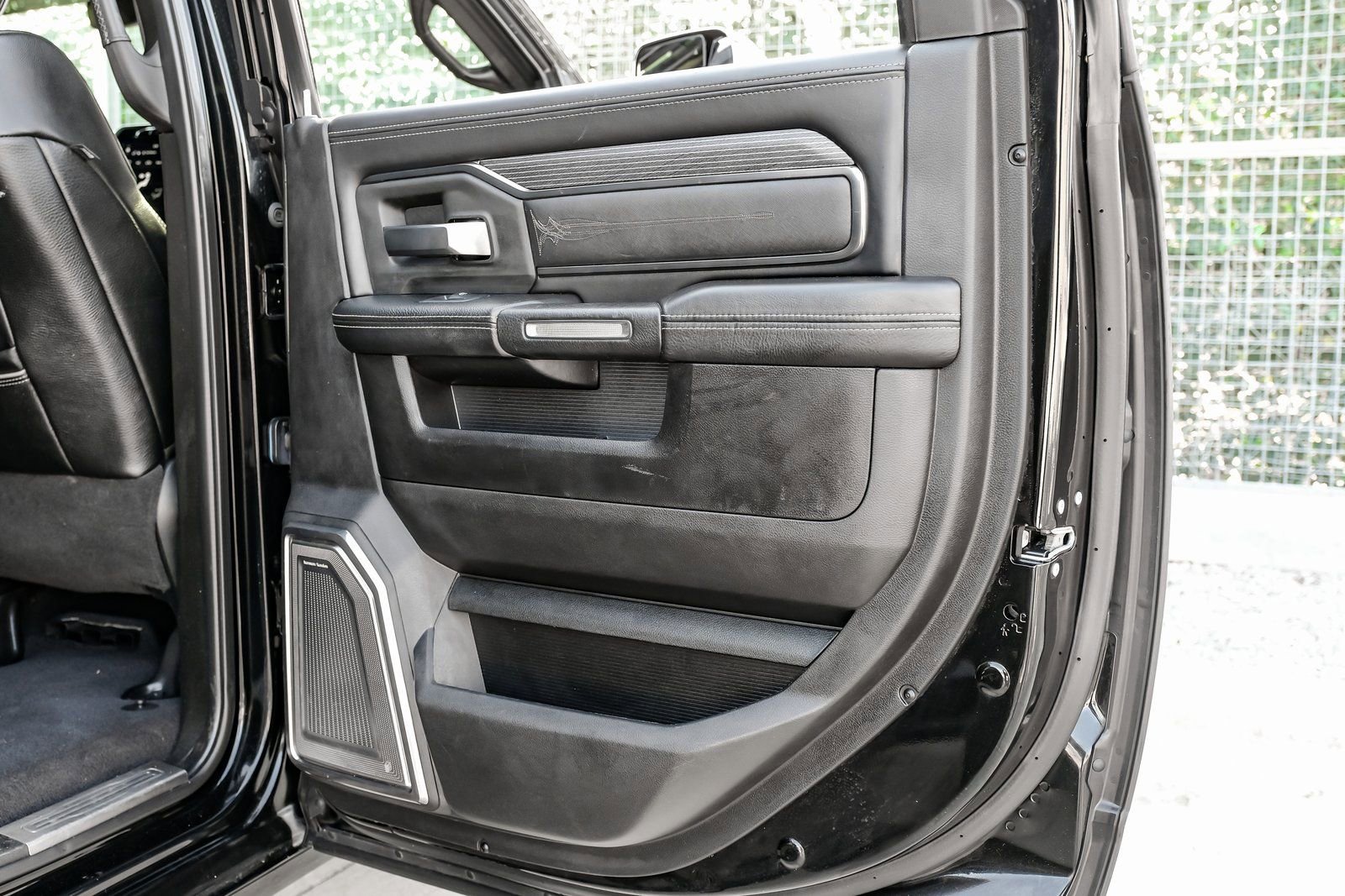 Used 2019 RAM 3500 Limited image 41