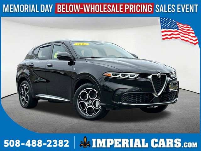 Used 2024 Alfa Romeo Tonale Sprint w/ Premium Interior Package