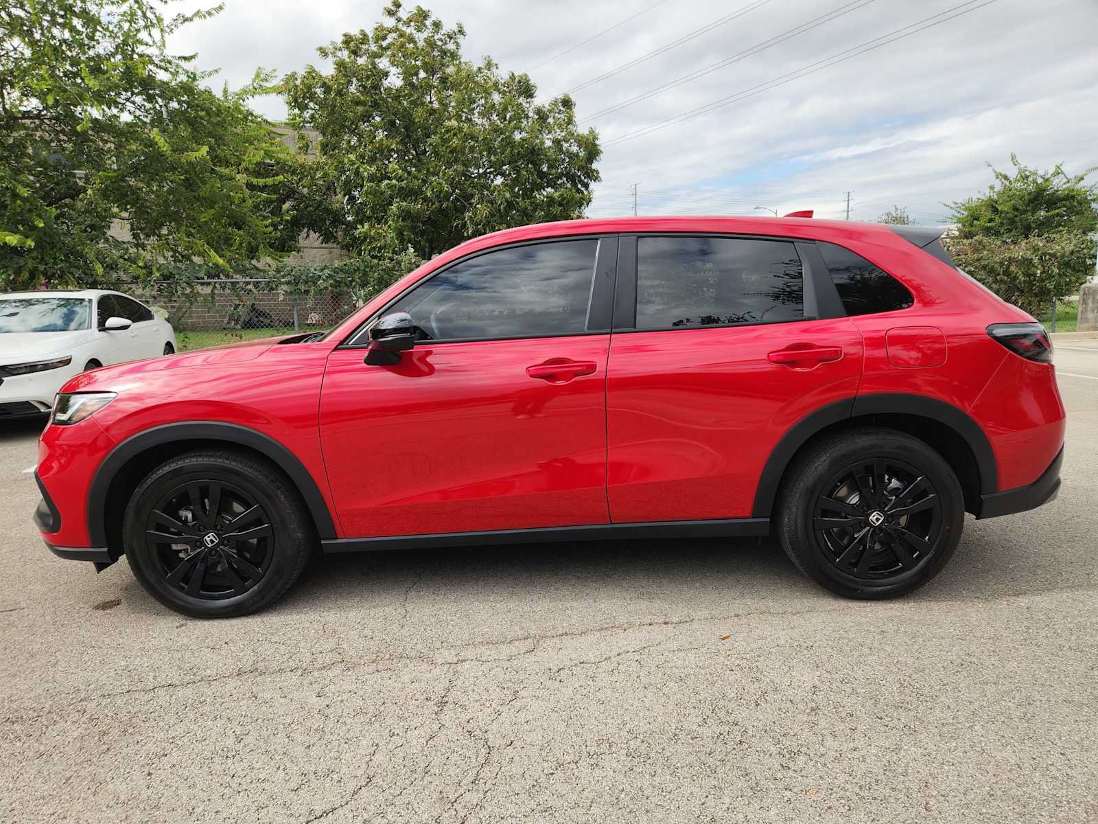 Certified 2027 Honda HR-V Sport image 4