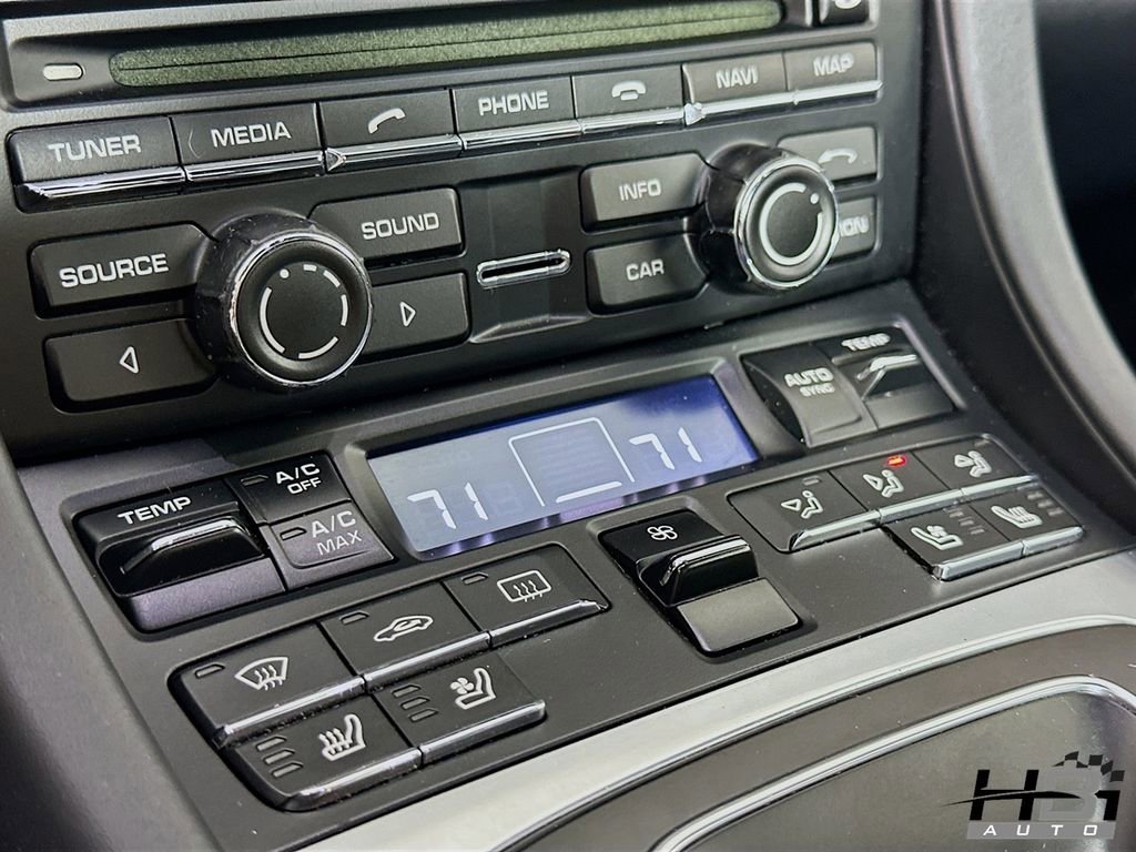 Used 2014 Porsche 911 Carrera 4S image 13