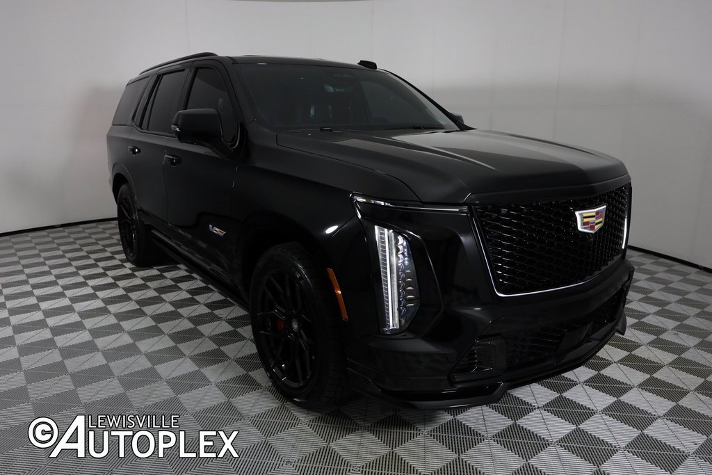 Used 2025 Cadillac Escalade V image 3
