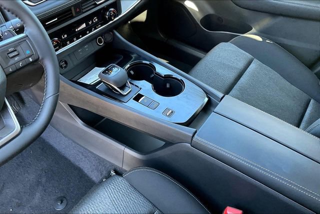 New 2026 Nissan Rogue SV image 6