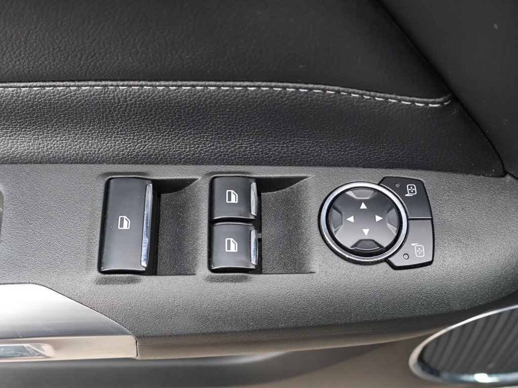 Used 2023 Ford Mustang Premium image 32